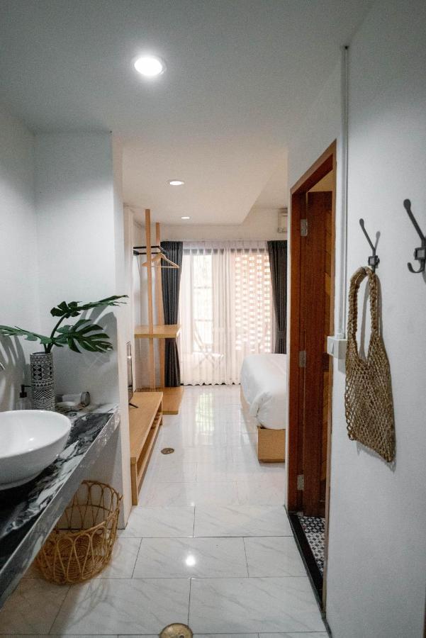Stay North Gate Bed And Breakfast Chiang Mai Exterior photo